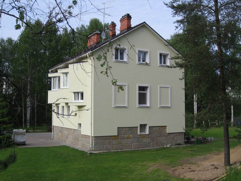 Фасад - Демонтаж сайдинга. Замена на декоративную силикатную штукатурку АТЛАС (Польша), рустик, короед с утеплителем из пенополистирола.