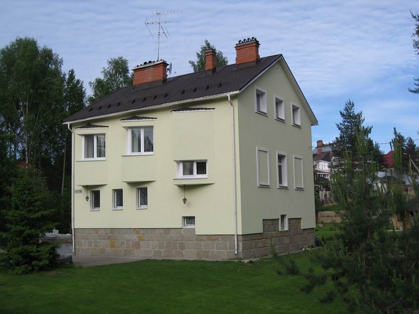 Фасад - Демонтаж сайдинга. Замена на декоративную силикатную штукатурку АТЛАС (Польша), рустик, короед с утеплителем из пенополистирола.