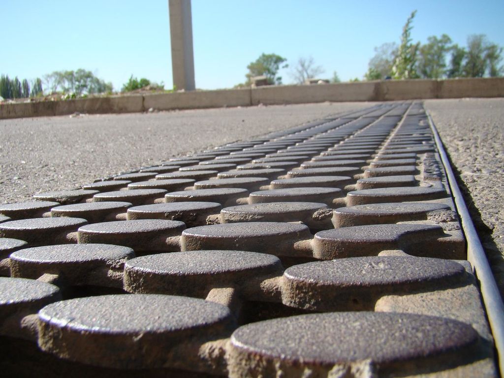 Дренажи - Системы поверхностного водоотвода Aquastok (Аквасток) - Линии каналов