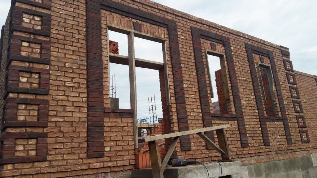Богандинский КЗ кирпич ручной формовки полнотелый лицевой Котлин (Остерман)