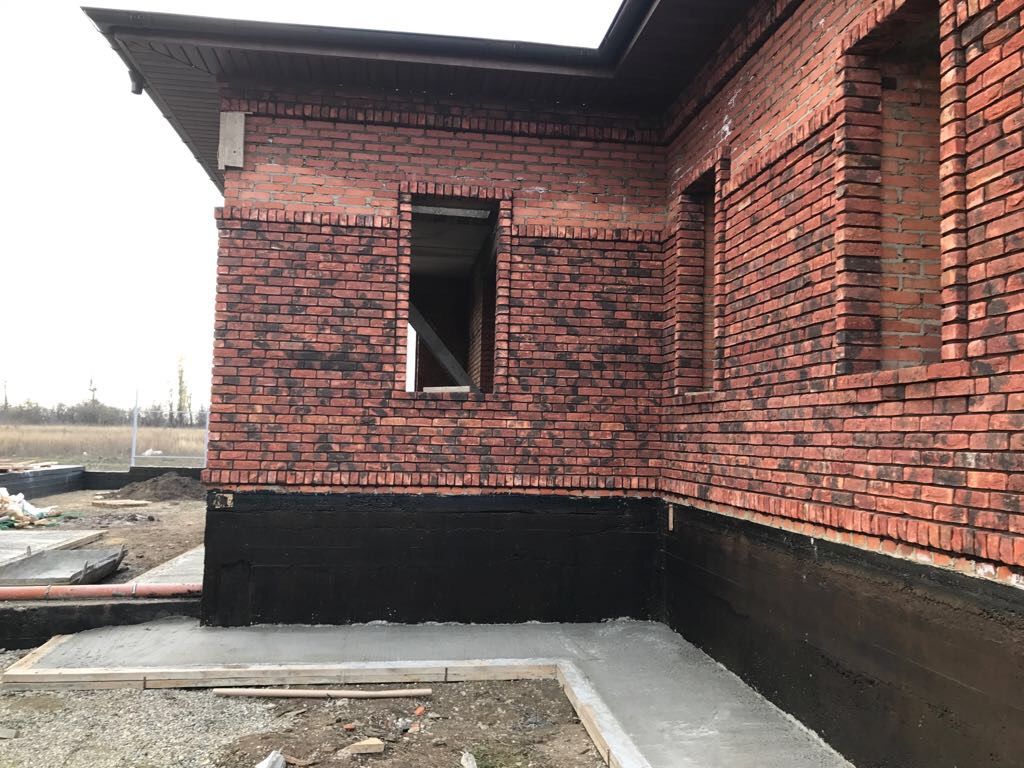 Богандинский КЗ кирпич ручной формовки полнотелый лицевой Охта (Монс)