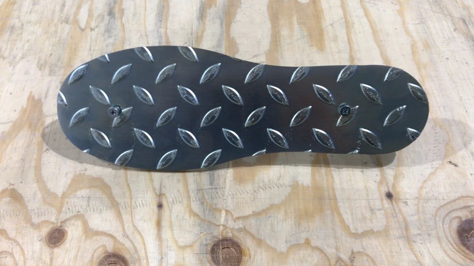 Накладка антикаблук универсальный с крепежом в комплекте купить в Санкт-Петербурге