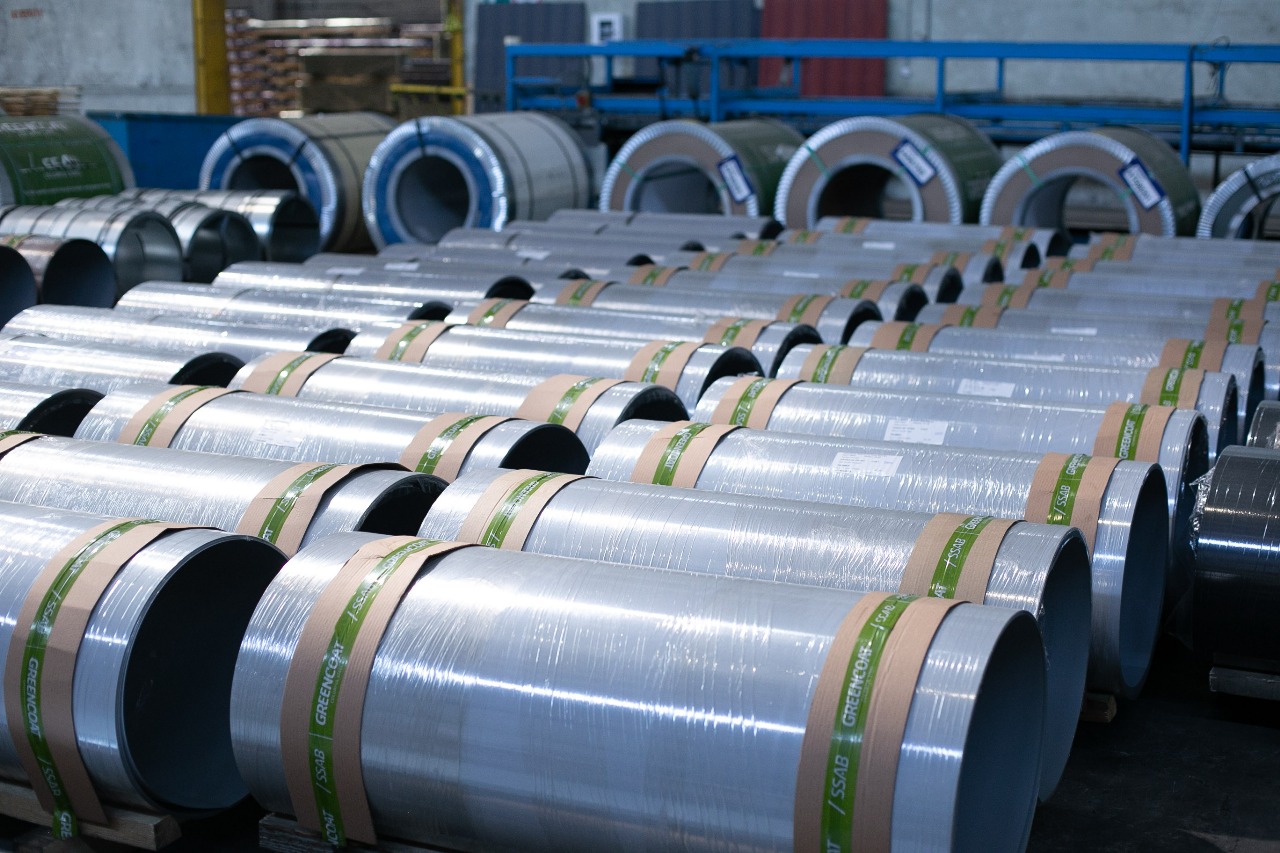 Штрипса (Ш 0.625м) 0.50мм GreenCoat Pural Matt BT с пленкой {длины по спецификации} купить в Санкт-Петербурге Штрипса (Ш 0.625м) 0.50мм GreenCoat Pural Matt BT с пленкой {длины по спецификации}