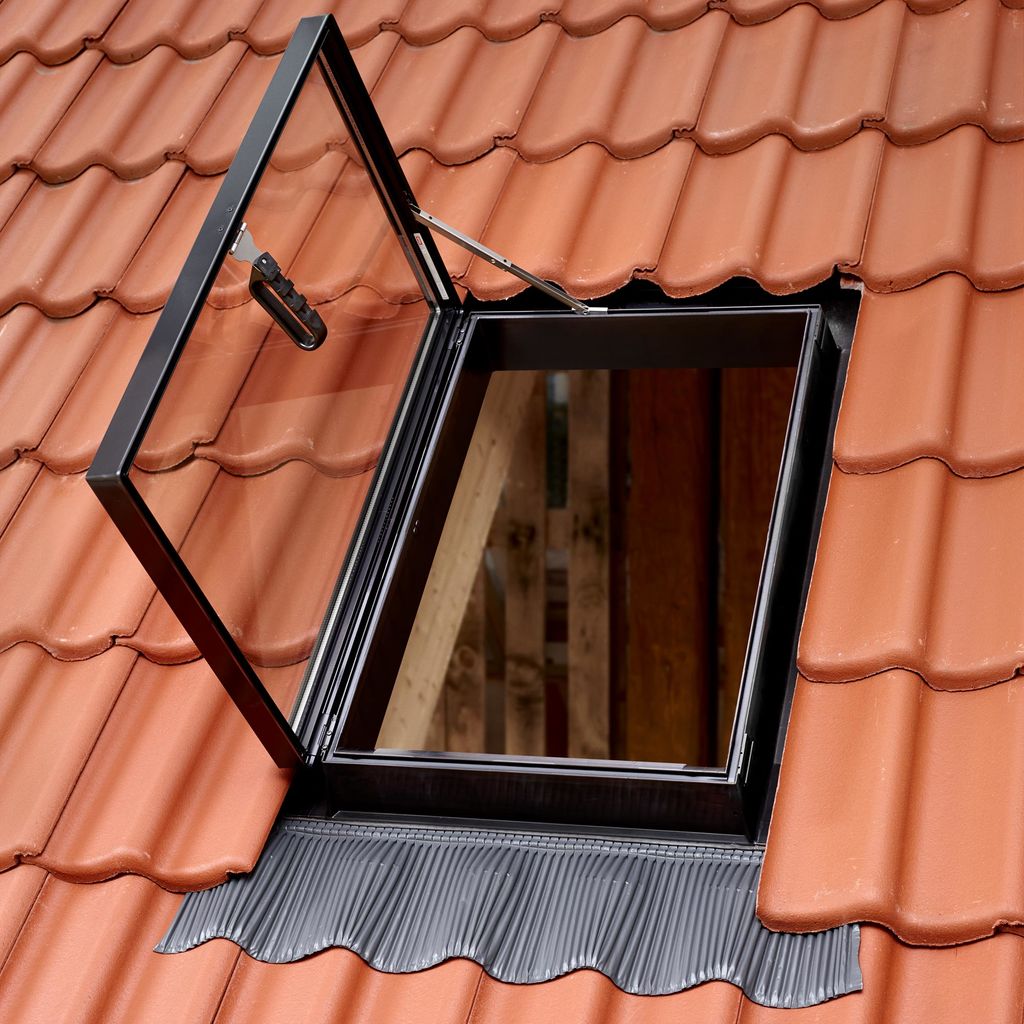 Окно-люк GVT 103 0059Z для холодных нежилых чердаков Velux (Велюкс) 54х83 см, Окно-люк для неотапливаемых чердаков GVT 0059Z /0000Z 103 54*83см Velux купить в Санкт-Петербурге Окно-люк GVT 103 0059Z для холодных нежилых чердаков Velux (Велюкс) 54х83 см, Окно-люк для неотапливаемых чердаков GVT 0059Z /0000Z 103 54*83см Velux