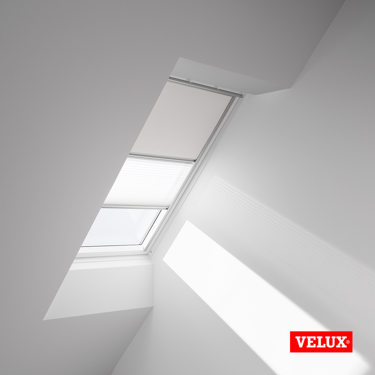 Затемняющая штора-плиссе Дуо DFD 1025/1016 белая МК04 78*98 Velux купить в Санкт-Петербурге Затемняющая штора-плиссе Дуо DFD 1025/1016 белая МК04 78*98 Velux