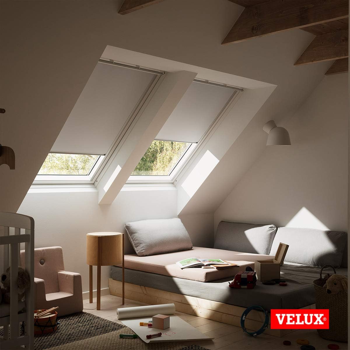 Штора блэкаут Velux DKL 1025 (белый) Велюкс Сиеста для мансардного окна купить в Санкт-Петербурге Штора блэкаут Velux DKL 1025 (белый) Велюкс Сиеста для мансардного окна