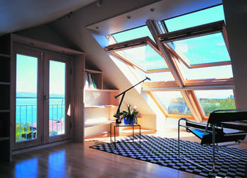 Выбор и монтаж мансардных окон: свежий воздух в вашем доме